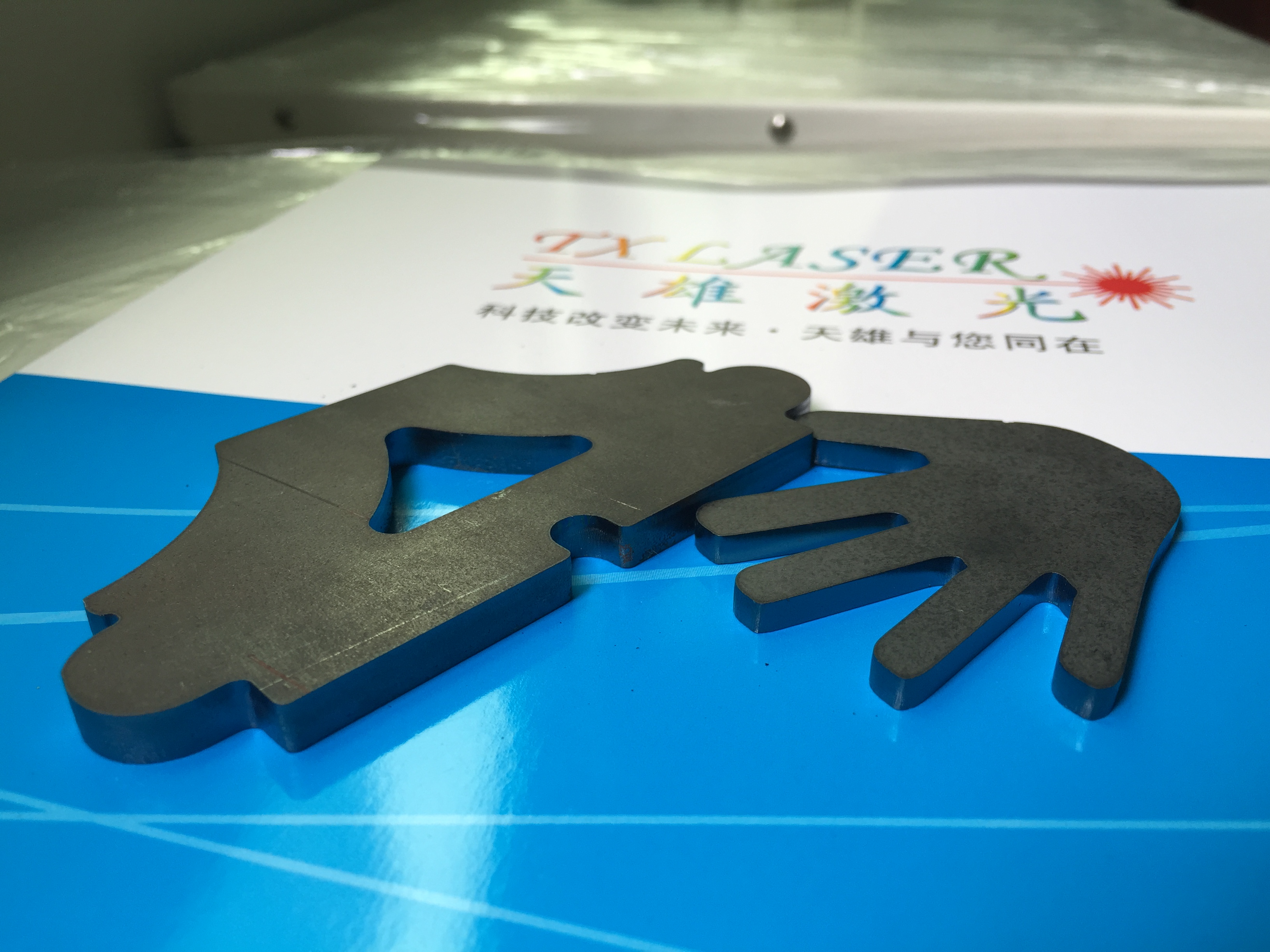 激光切割钣金